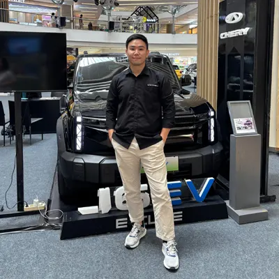 JOSUA-sales-consultant-chery-arta-kelapa-gading