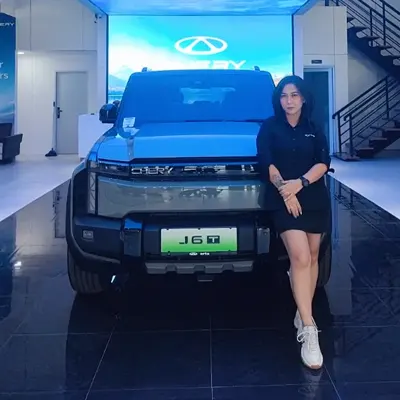 ayu-sales-counter-chery-arta-kelapa-gading